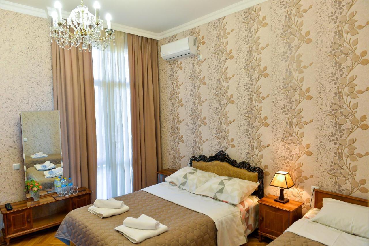 Gold Guest House クタイシ エクステリア 写真