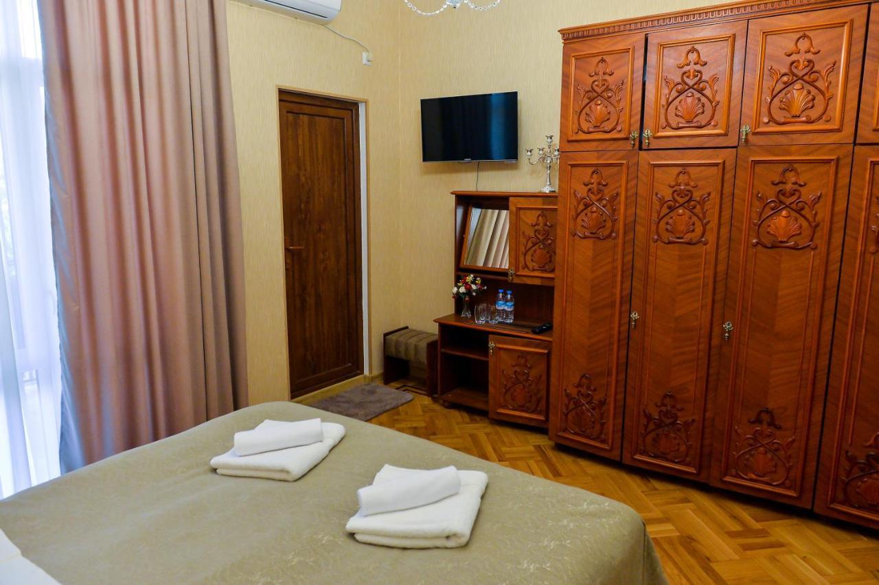 Gold Guest House クタイシ エクステリア 写真