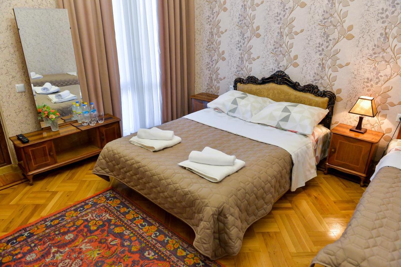 Gold Guest House クタイシ エクステリア 写真